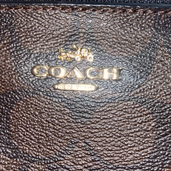 small coach black bag - Picture 2 of 3